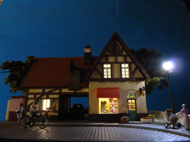 電飾 正面.jpg